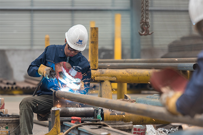 和龙网架焊接车间